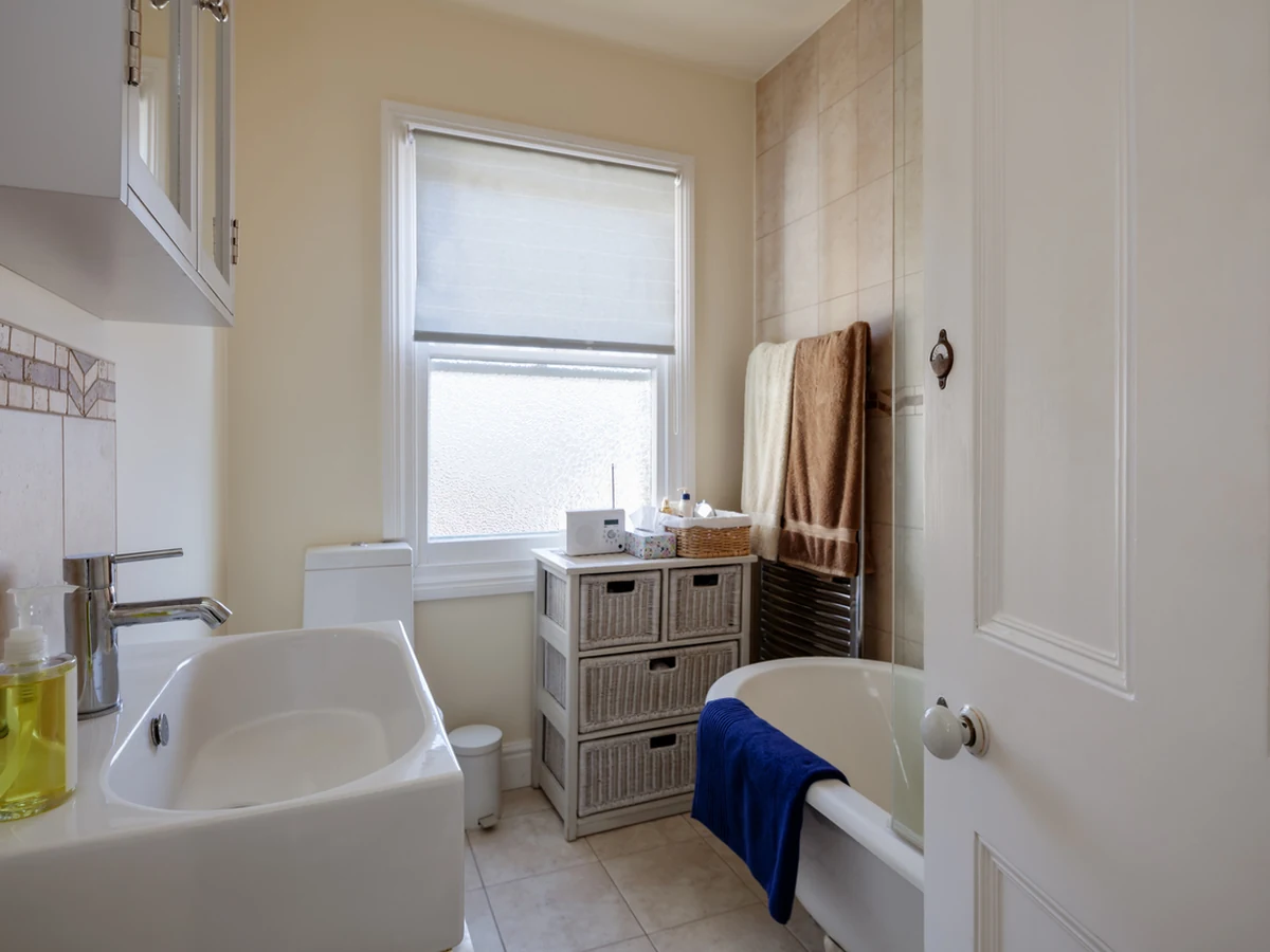 Small Victorian bathroom painting in Beaconsfield by Beaconsfield Decorators, specialist bathroom painters