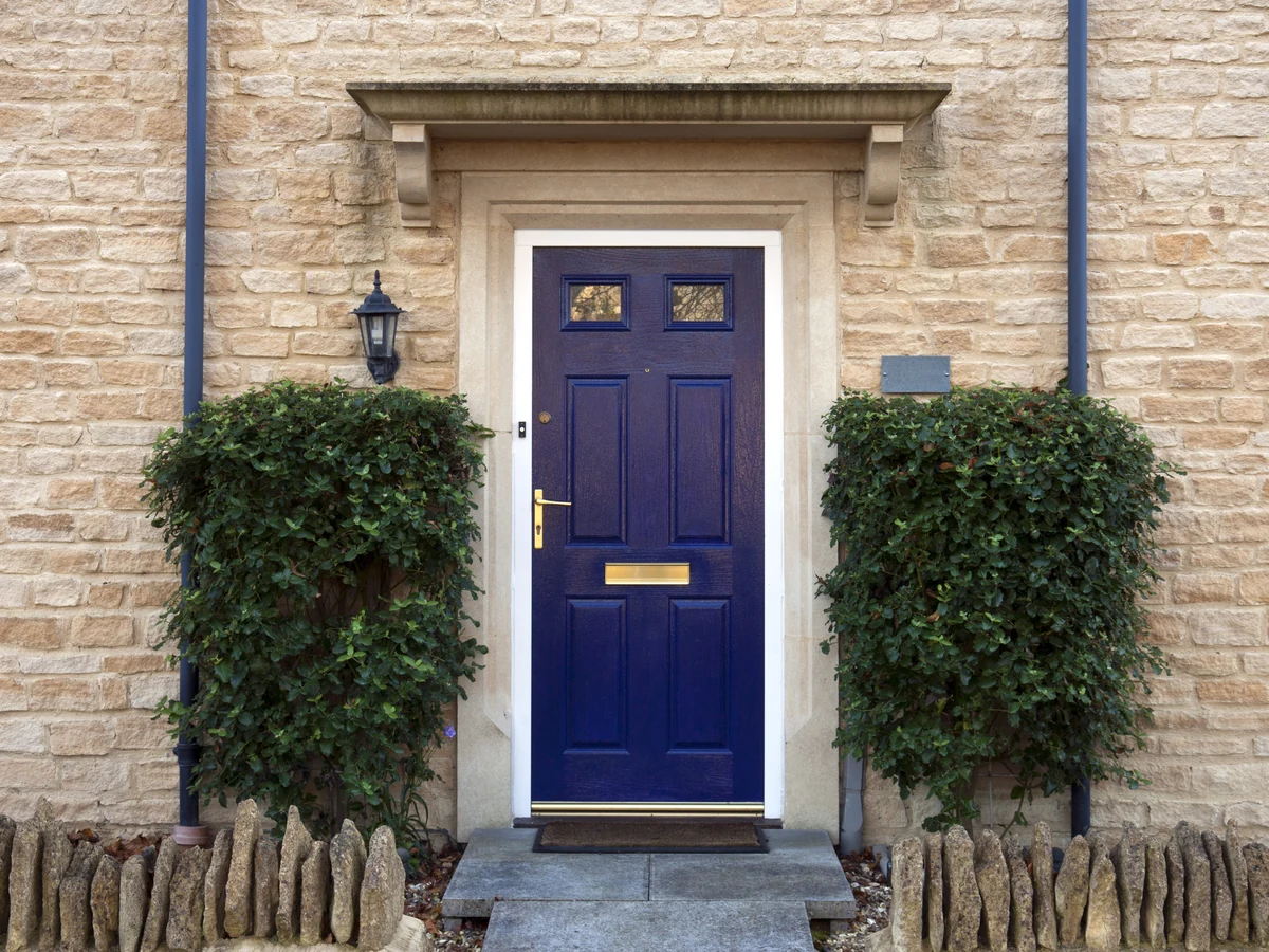 door-painting-blue-front-door Professional blue front door painting service in Beaconsfield by Beaconsfield Decorators